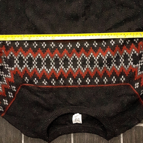 Gap Mens small (fits medium) wool sweater - Picture 3 of 3